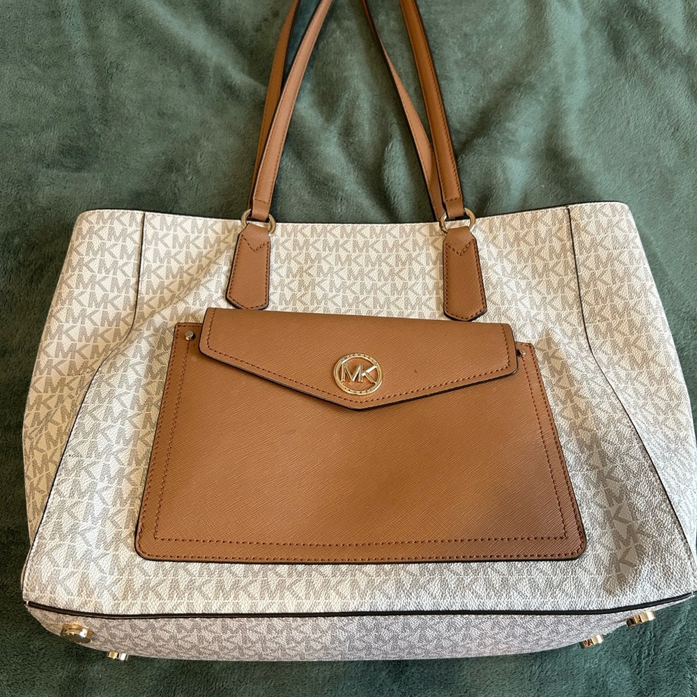 Brand New Michael Kors Joey Large Tote Bag